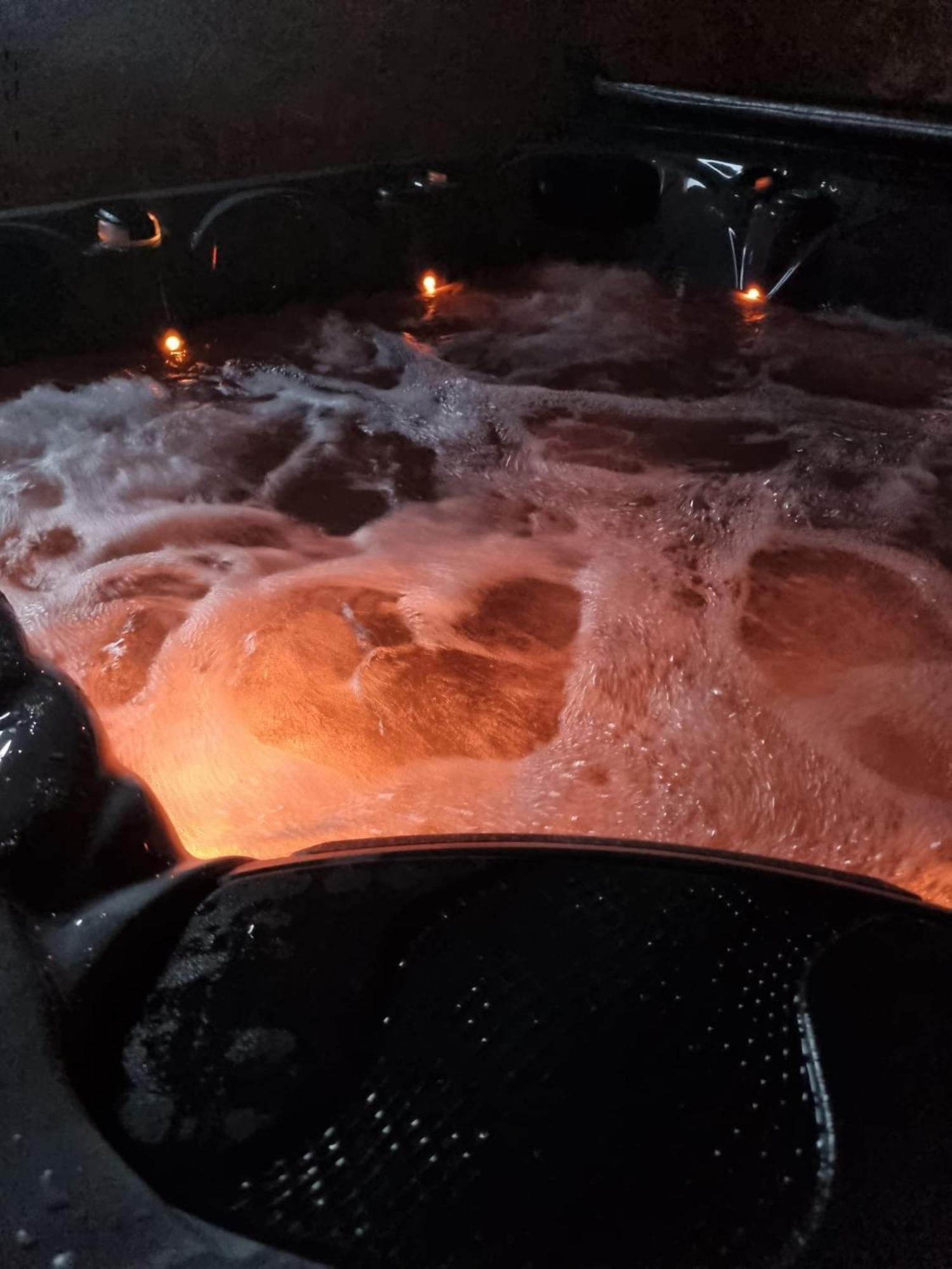 Villa Les Randogodilleurs Avec Jacuzzi A 2Kms Des Pistes Et 350M Du Theatre Du Peuple ! Bussang Esterno foto